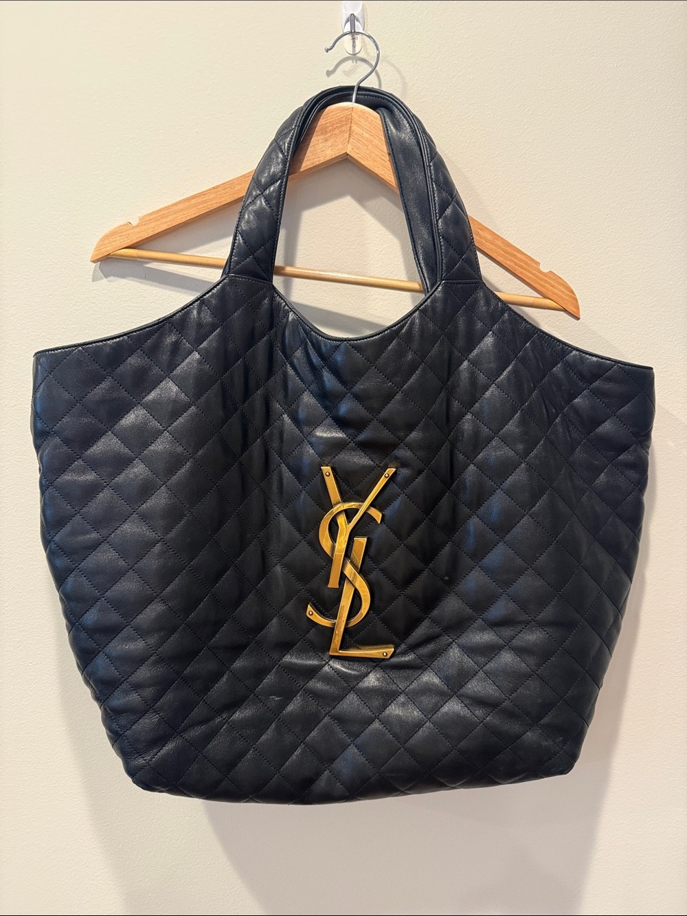 Saint Laurent Icare Quilted Lambskin Tote Black